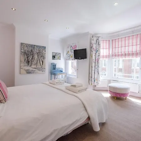 The Pink House In Southwold Villa Exterior photo